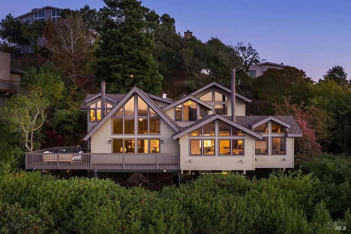 Northern California Real Estate | View 15 Fairview Avenue | 3 Beds, 2 Baths