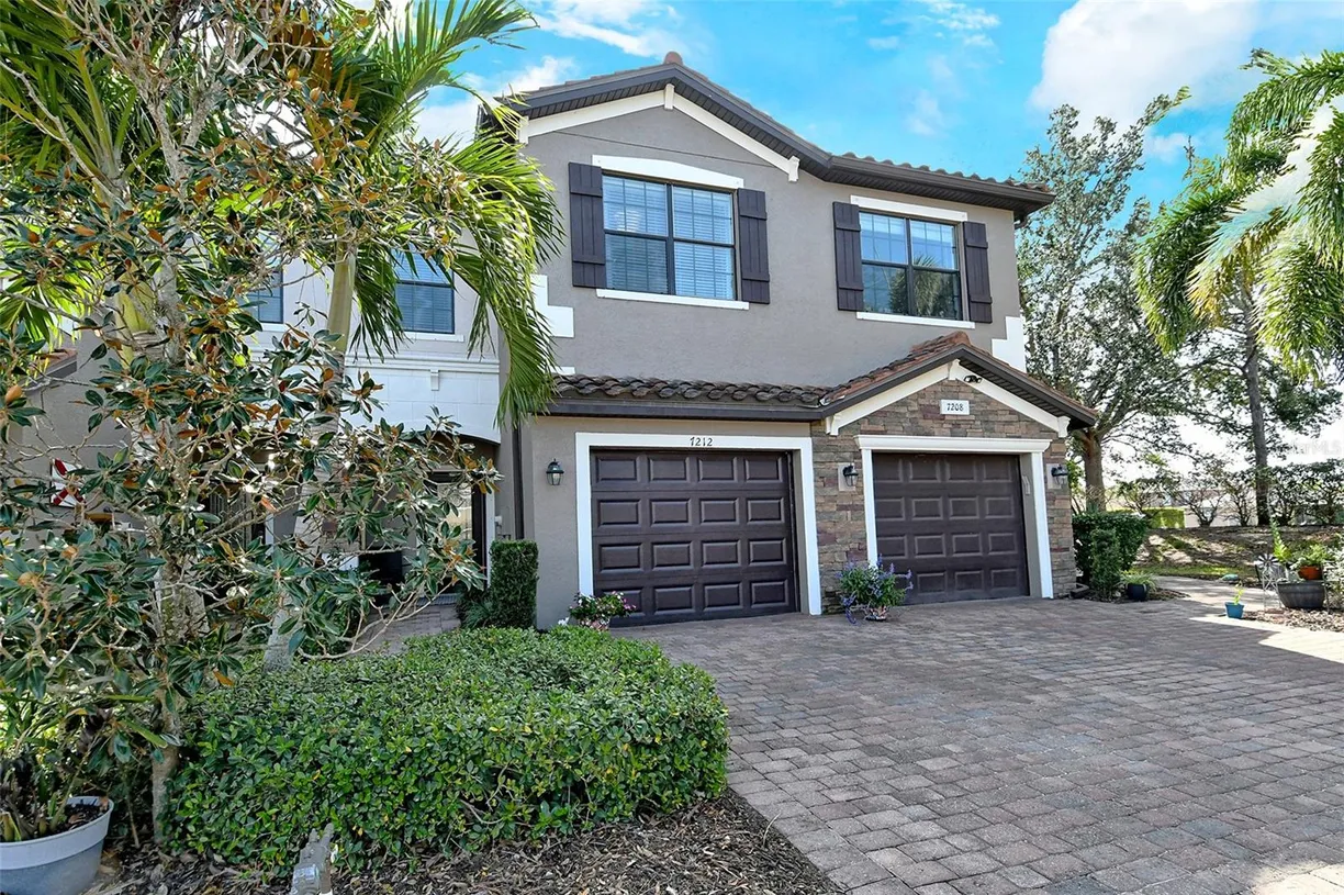 Sarasota/St. Petersburg Real Estate | View 7212 Ketch Place #7212 | 3 Beds, 2 Baths