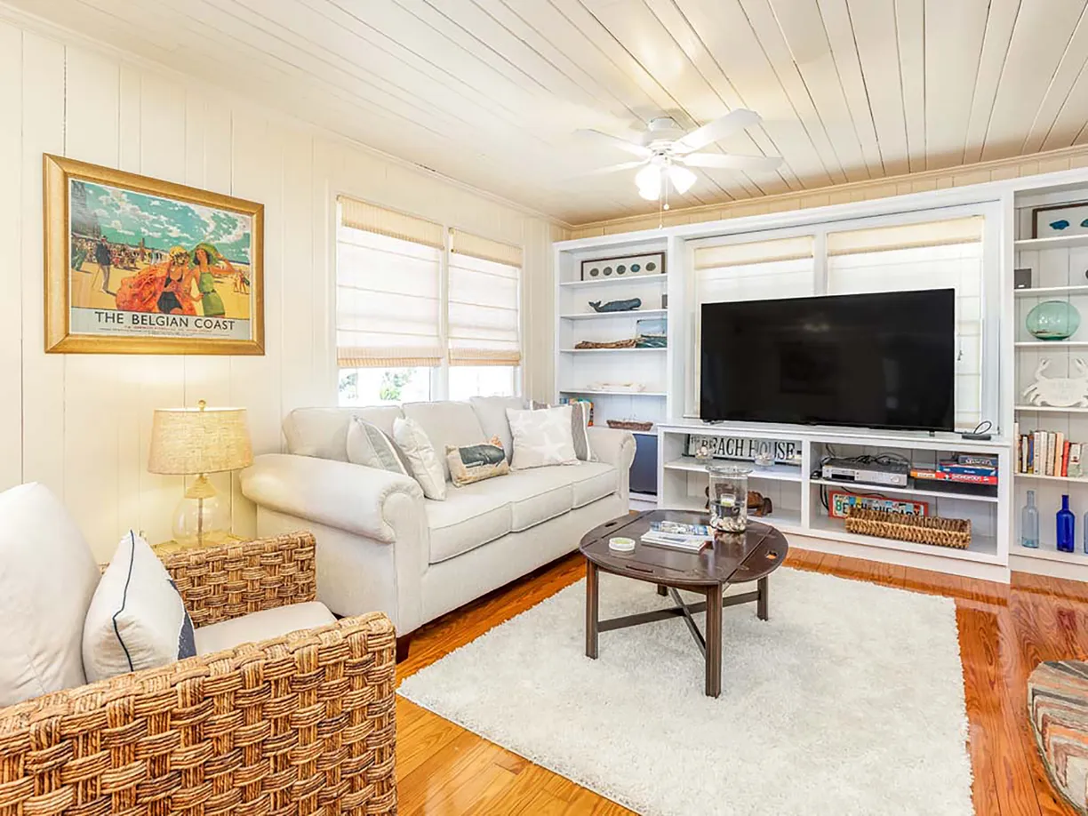 Savannah Real Estate | View 11 9th Street | room 2 | View 3