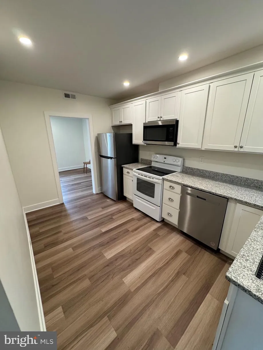 Central NJ/Bucks County, PA Real Estate | View 4106 Route 202 D | room 2