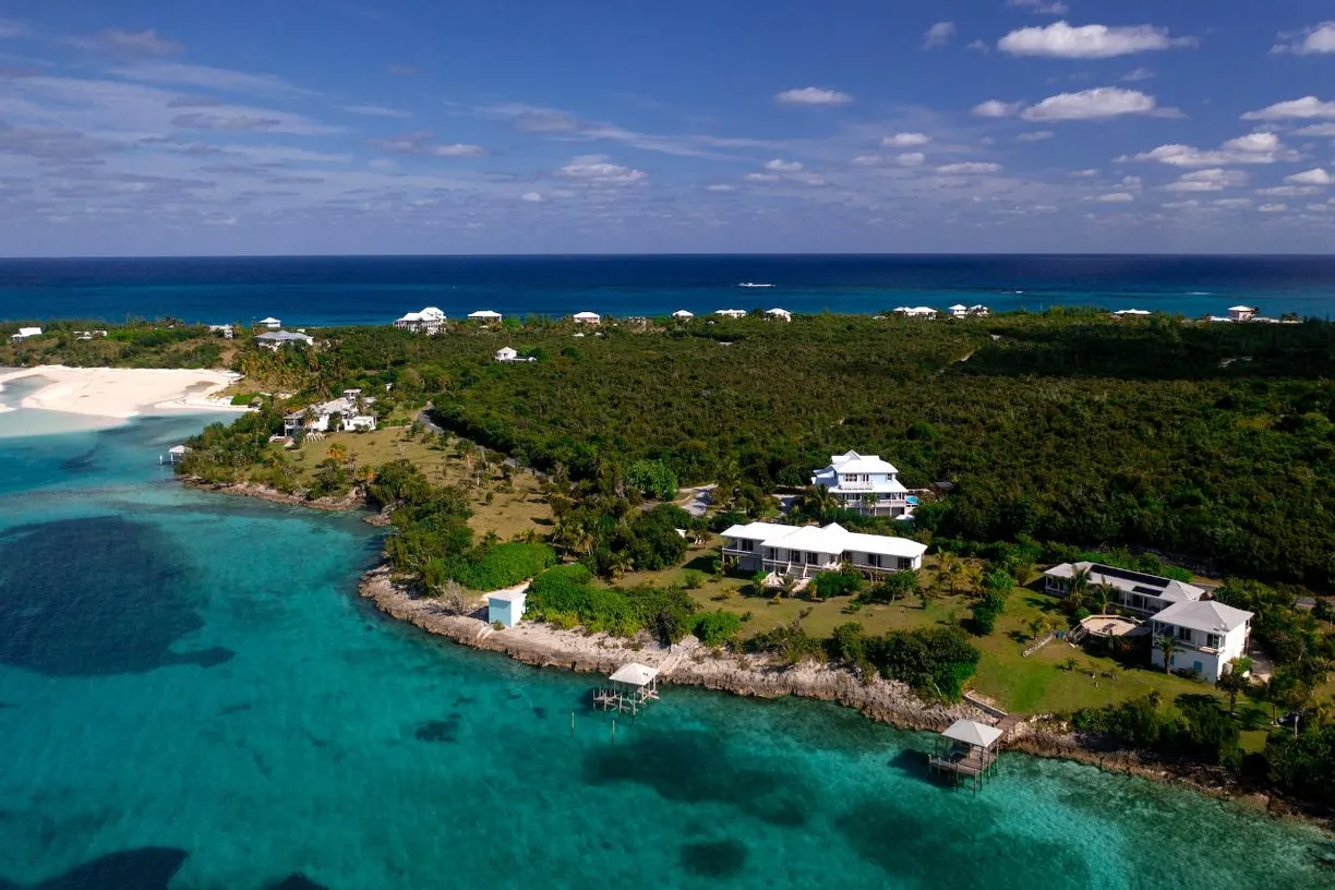Bahamas Real Estate | View SEASIDE DREAM, K1 & K2 | 4 Beds, 4 Baths