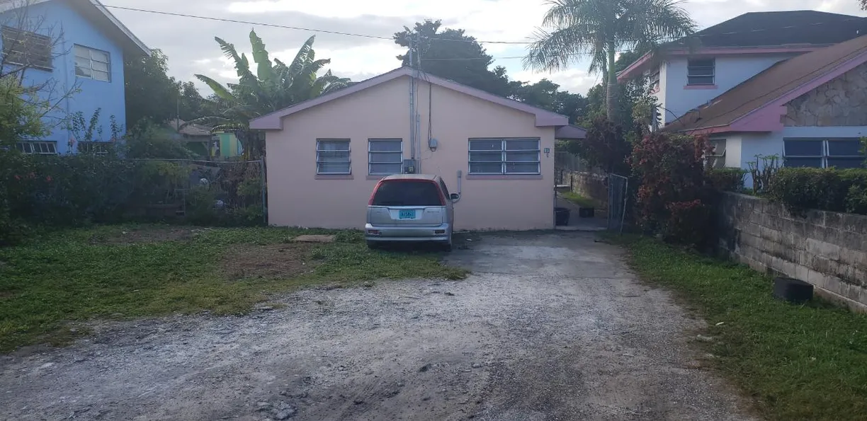 Bahamas Real Estate | View 19 WALLACE ROAD, 5 A | 4 Beds, 2 Baths