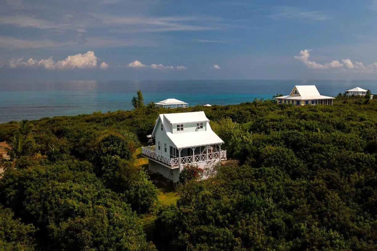Bahamas Real Estate | View GUMBO LIMBO | 2 Beds, 1 Bath