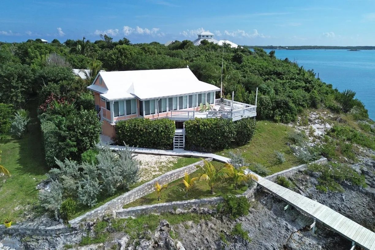 Bahamas Real Estate | View SOMEWHERE | Listing