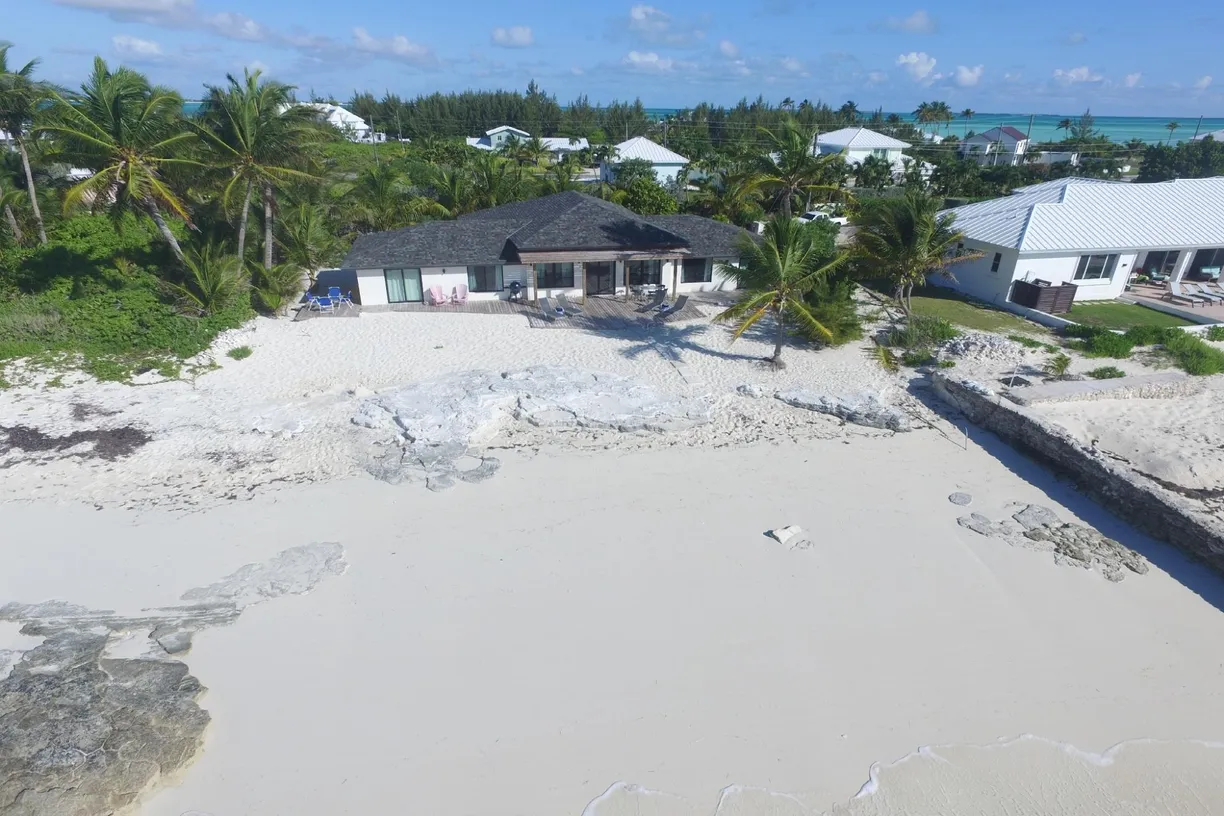 Bahamas Real Estate | View TANGLED UP IN BLUE, 4 | 5 Beds, 4 Baths