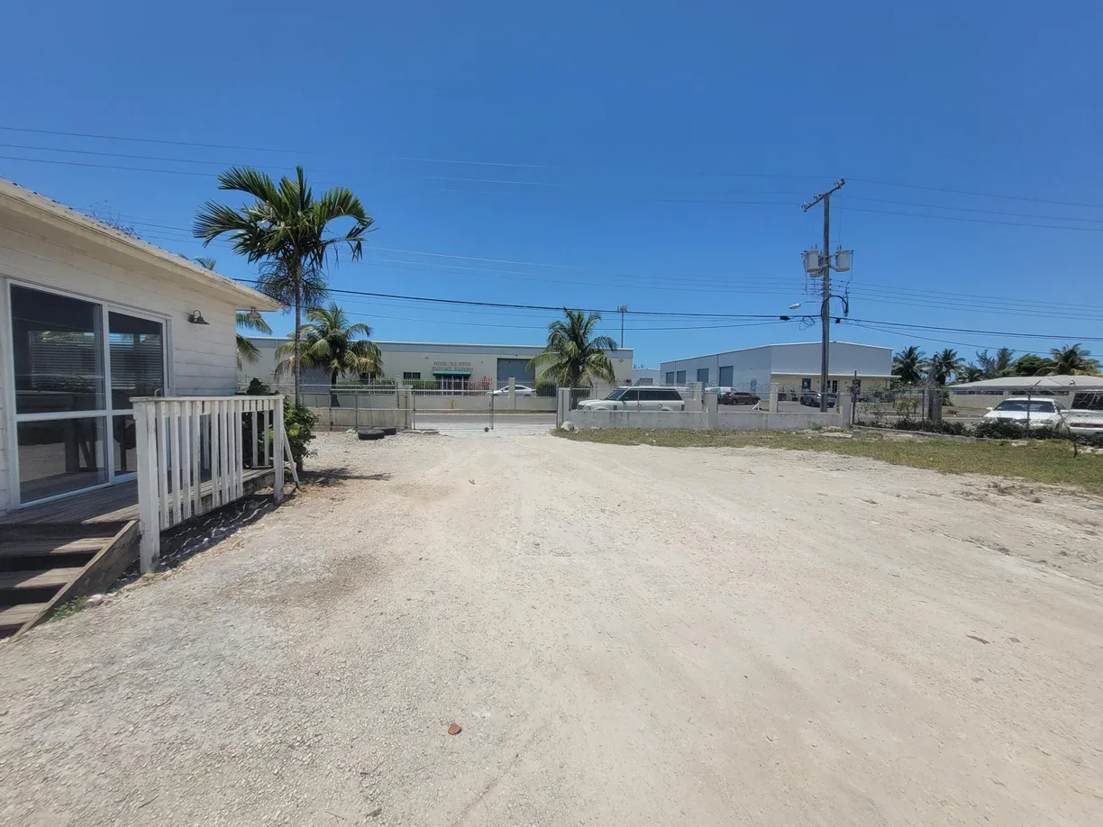 Bahamas Real Estate | View AIRPORT INDUSTRIAL PARK, 11A & 11B