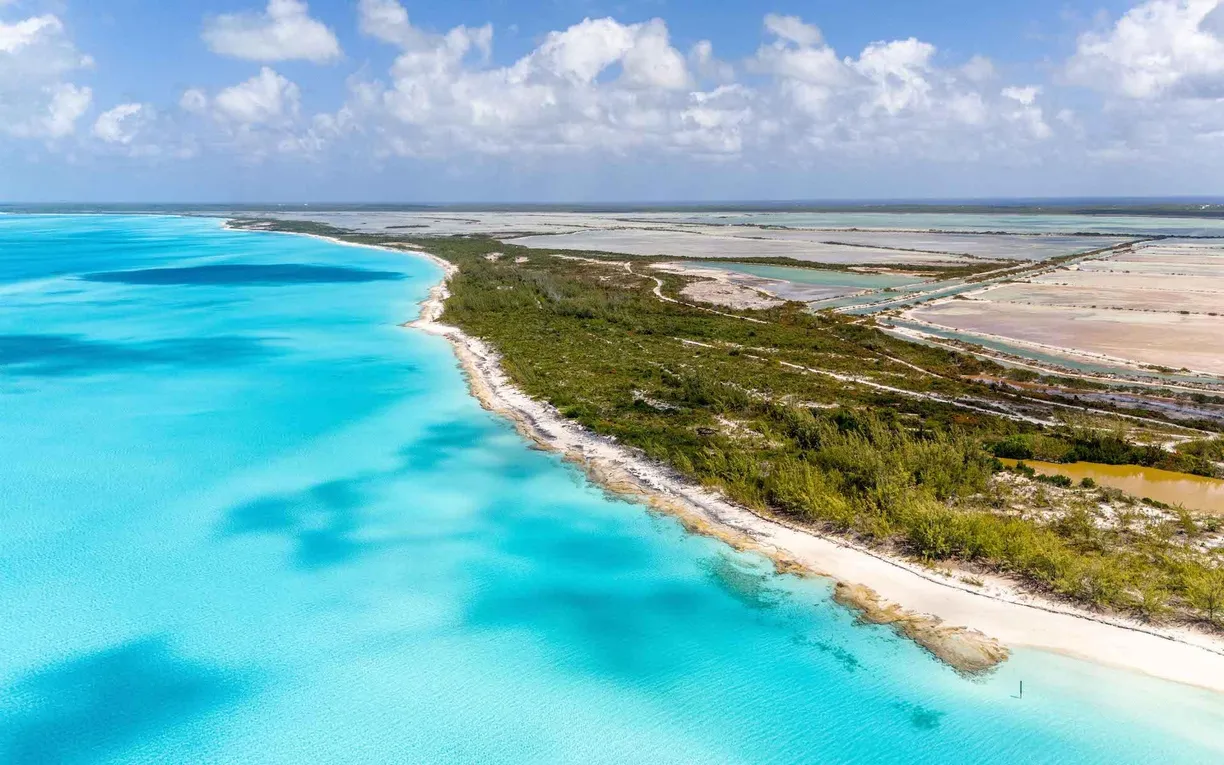 Bahamas Real Estate | View THE SALINAS, HARD BARGAIN