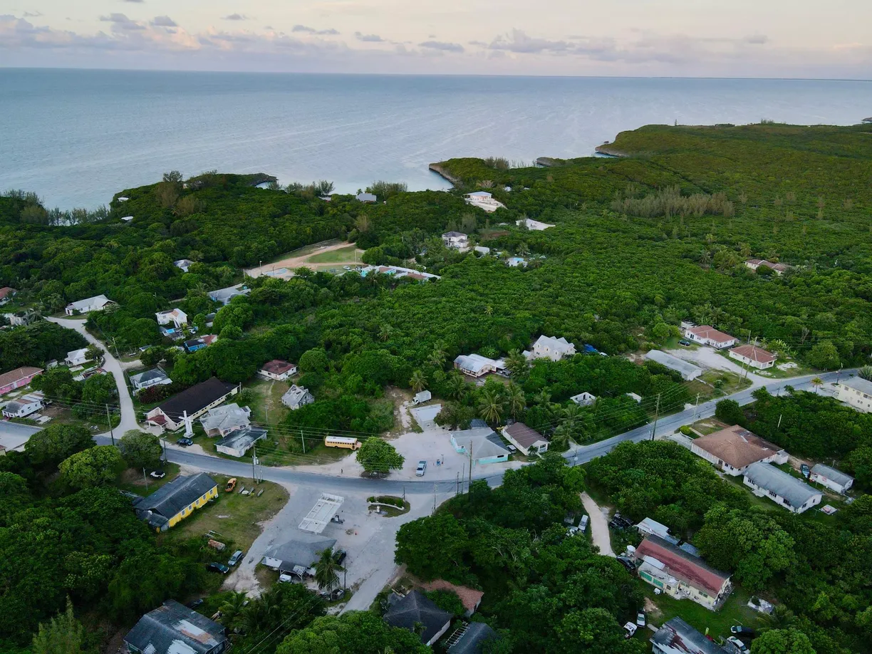 Bahamas Real Estate | View GREGORY TOWN 10,135 SQ FT | Listing