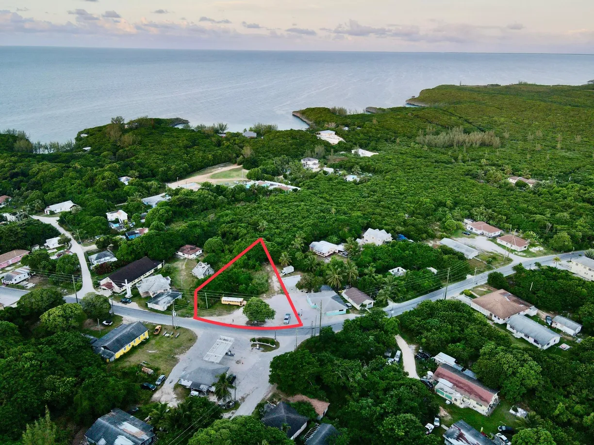 Bahamas Real Estate | View GREGORY TOWN 10,135 SQ FT
