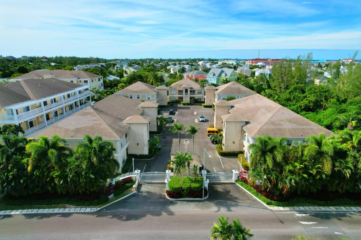 Bahamas Real Estate | View CABLE BEACH, HAMPTON RID, 203 | 2 Beds, 2 Baths