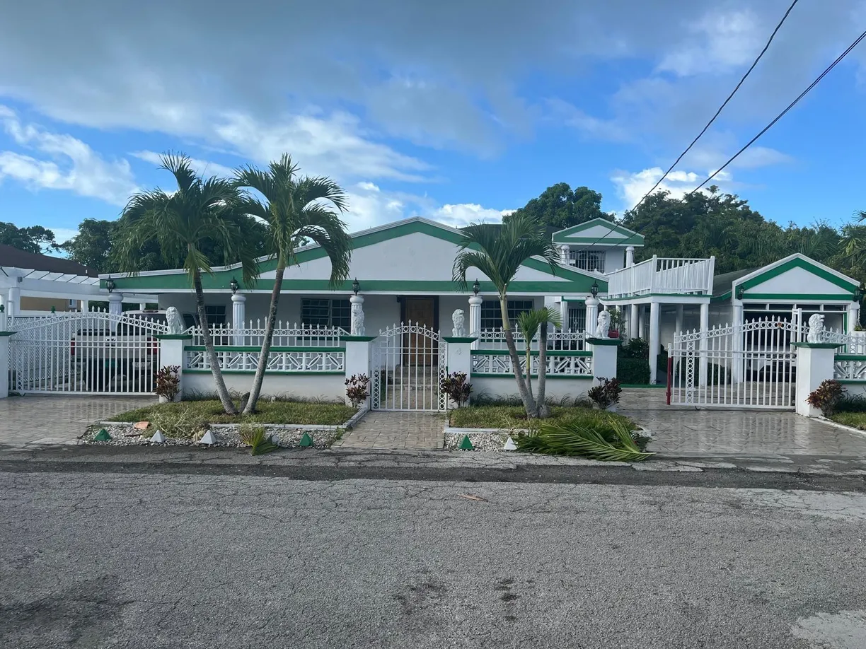 Bahamas Real Estate | View CORAL HEIGHTS, 20 | 7 Beds, 5 Baths