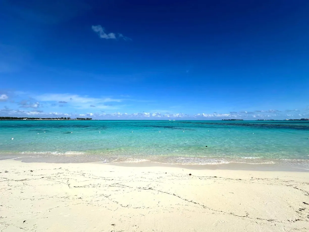 Bahamas Real Estate | View CAREFREE, 20A | 2 Beds, 1 Bath