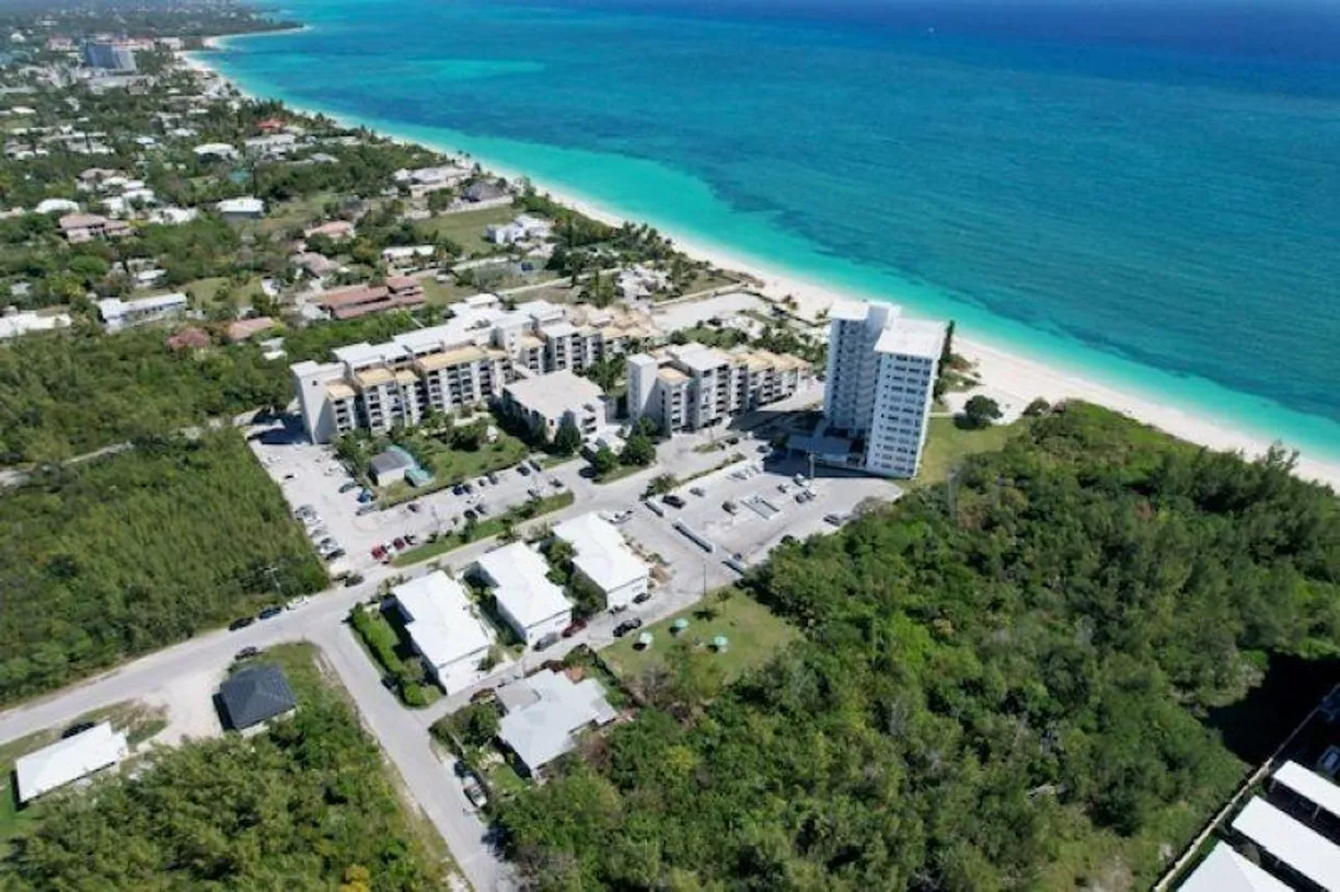 Bahamas Real Estate | View RIVIERA TOWERS, 605 | Listing