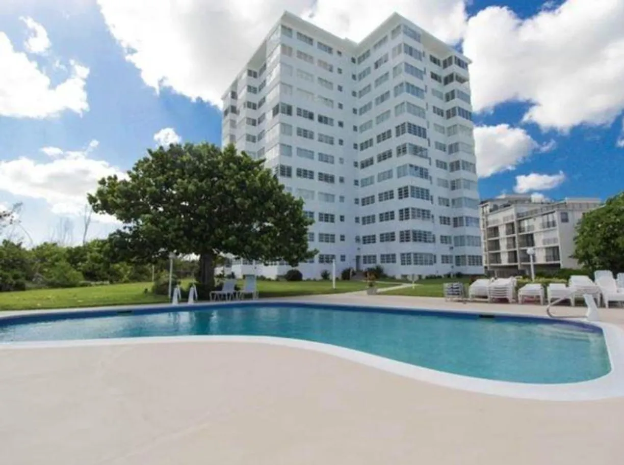 Bahamas Real Estate | View RIVIERA TOWERS, 605 | 2 Beds, 2 Baths