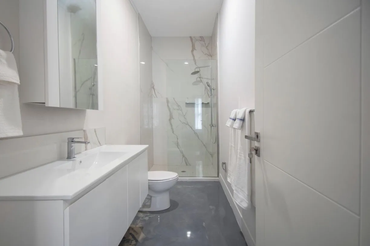 Bahamas Real Estate | View ONE WEST PLAZA APARTMENT, 14 | Listing