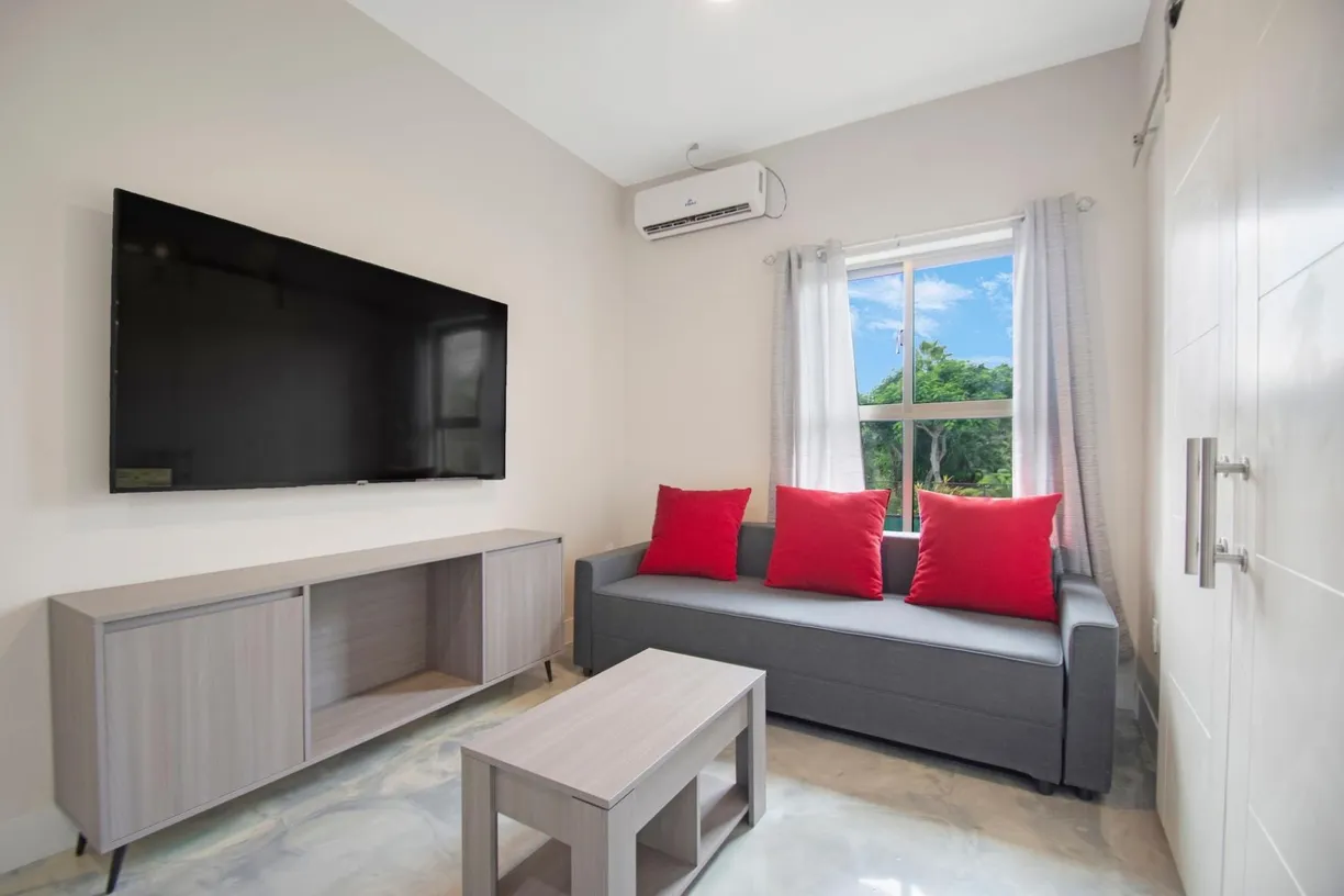 Bahamas Real Estate | View ONE WEST PLAZA APARTMENT, 14 | Listing