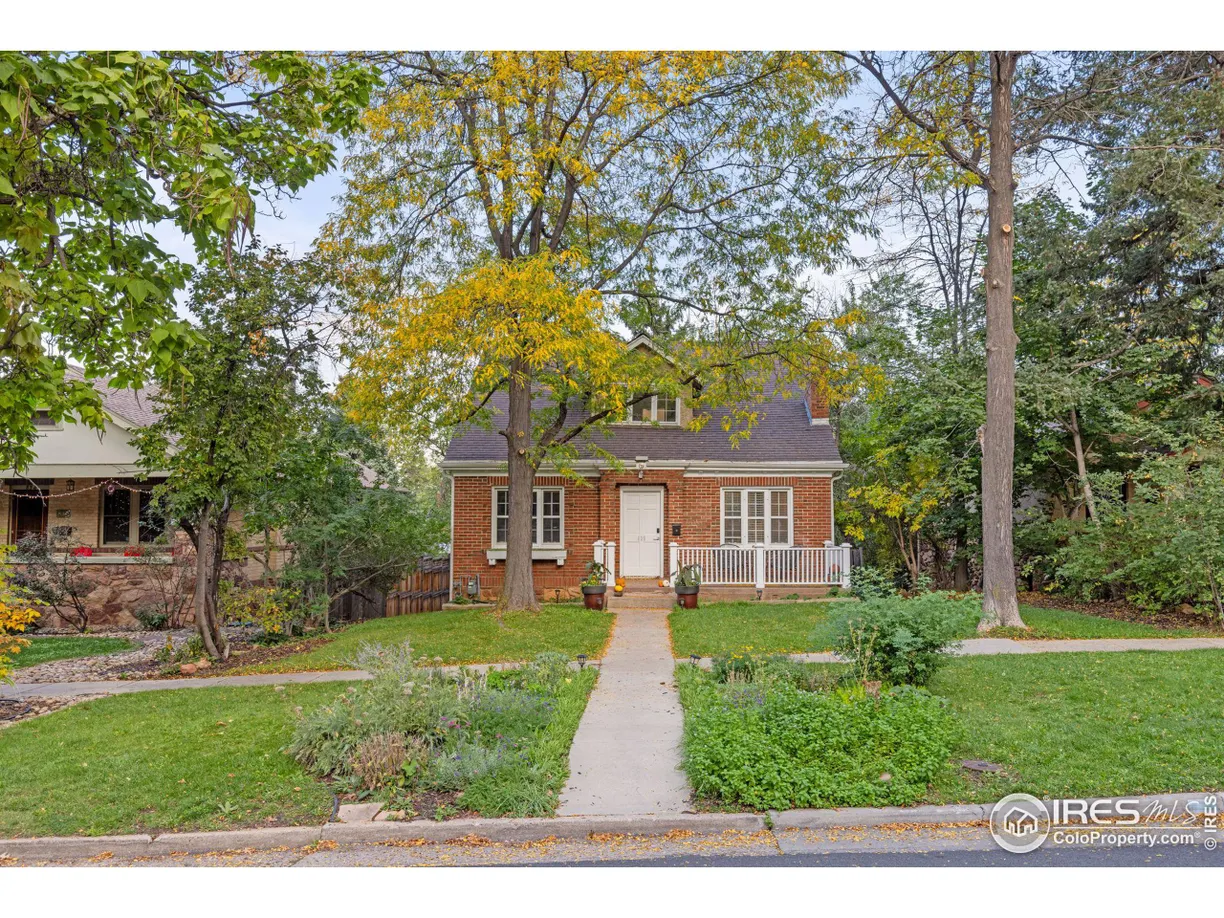 Denver Real Estate | View 15th St | 5 Beds, 2 Baths