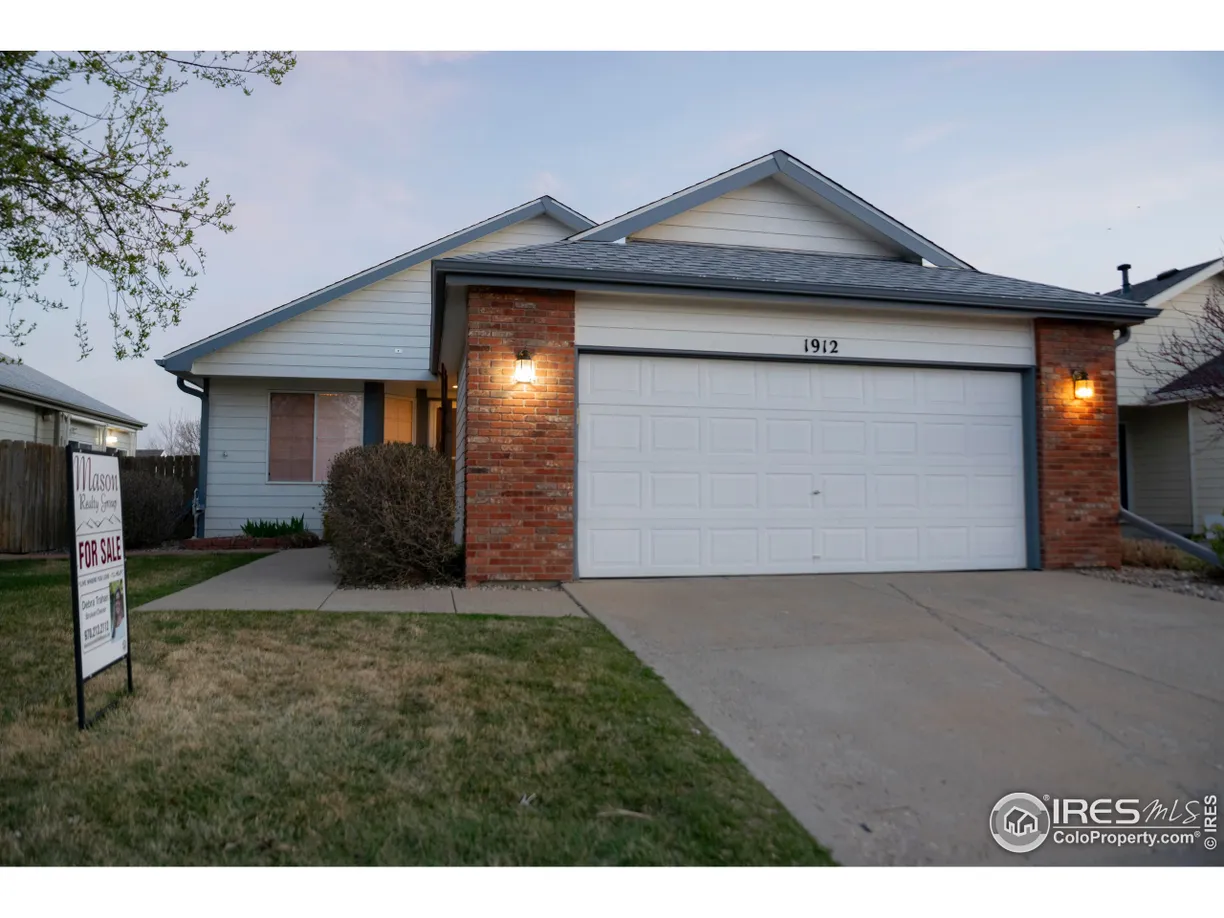 Denver Real Estate | View  | 3 Beds, 3 Baths
