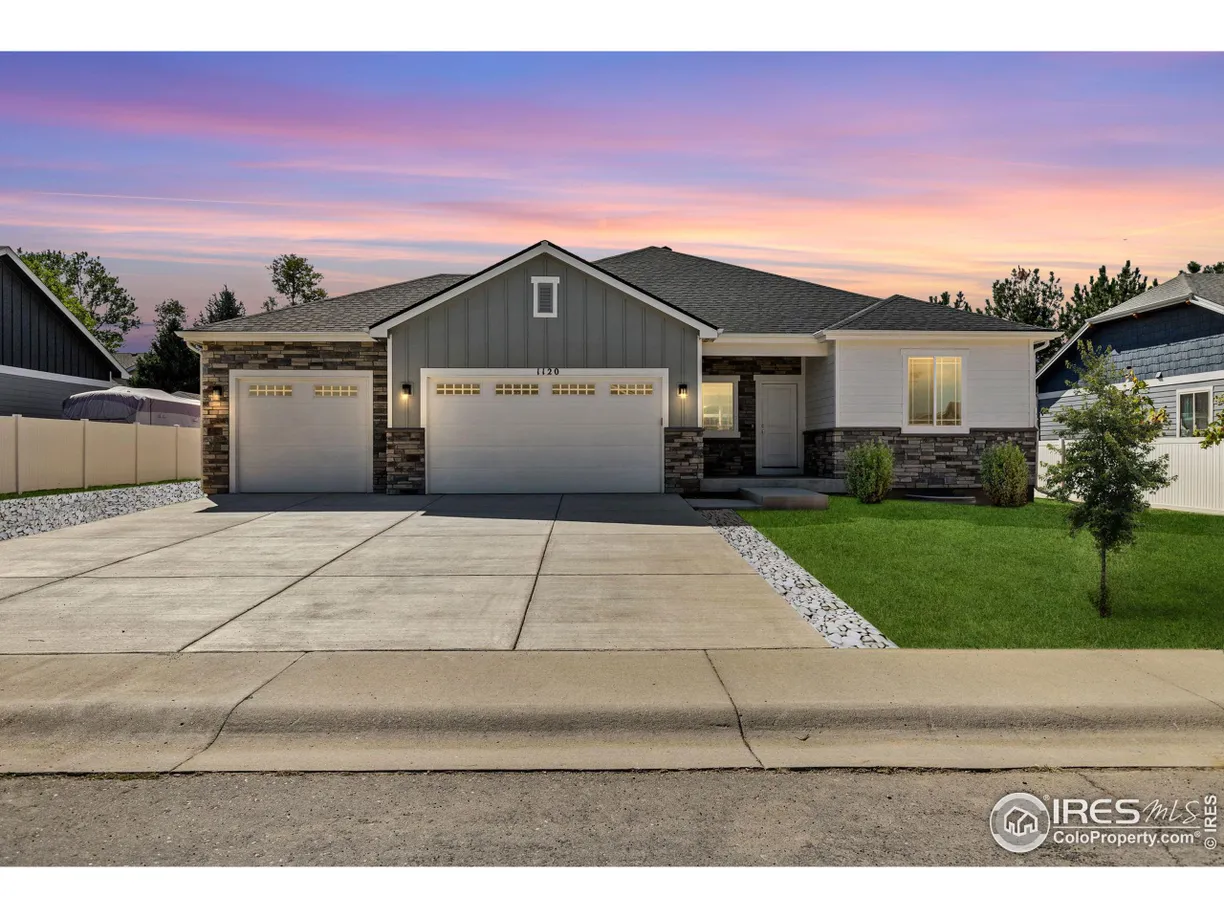 Denver Real Estate | View 5th St | 3 Beds, 2 Baths