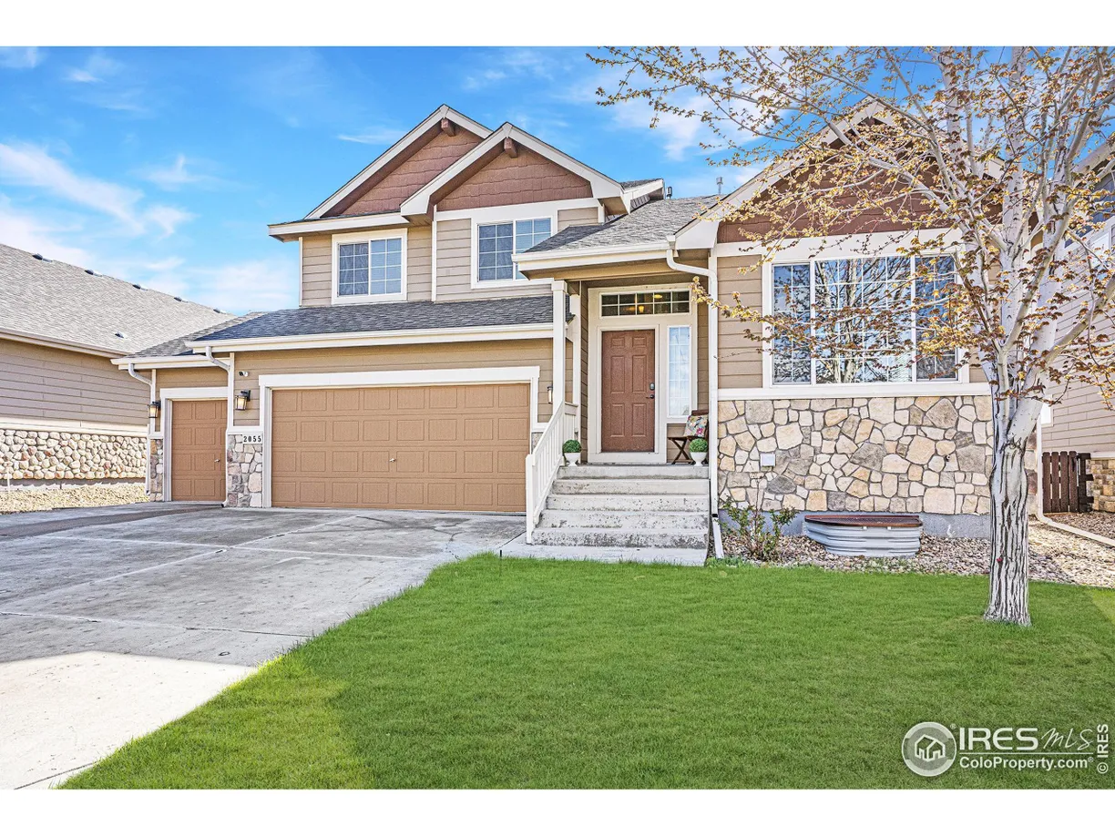 Denver Real Estate | View Grain Bin Dr | Listing