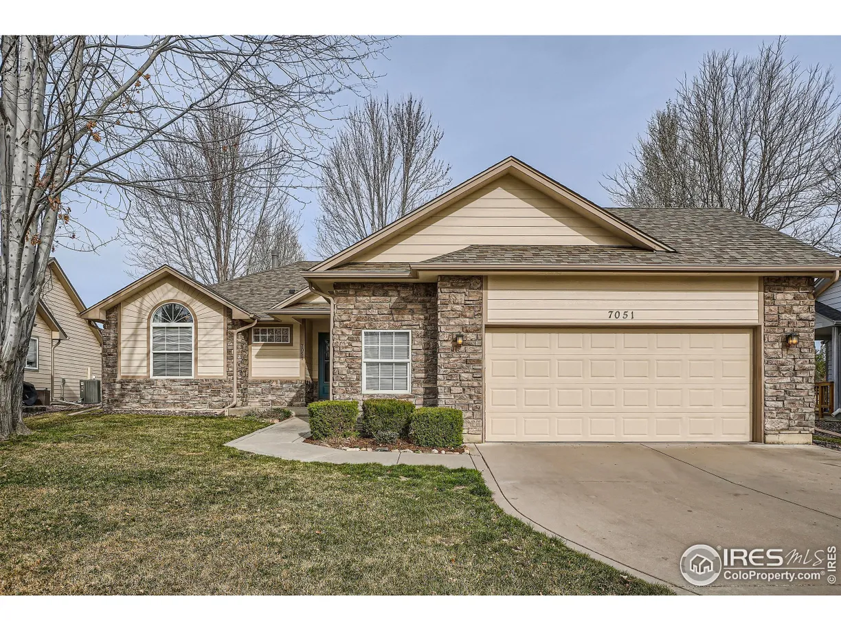 Denver Real Estate | View Johnson Cir | 4 Beds, 3 Baths