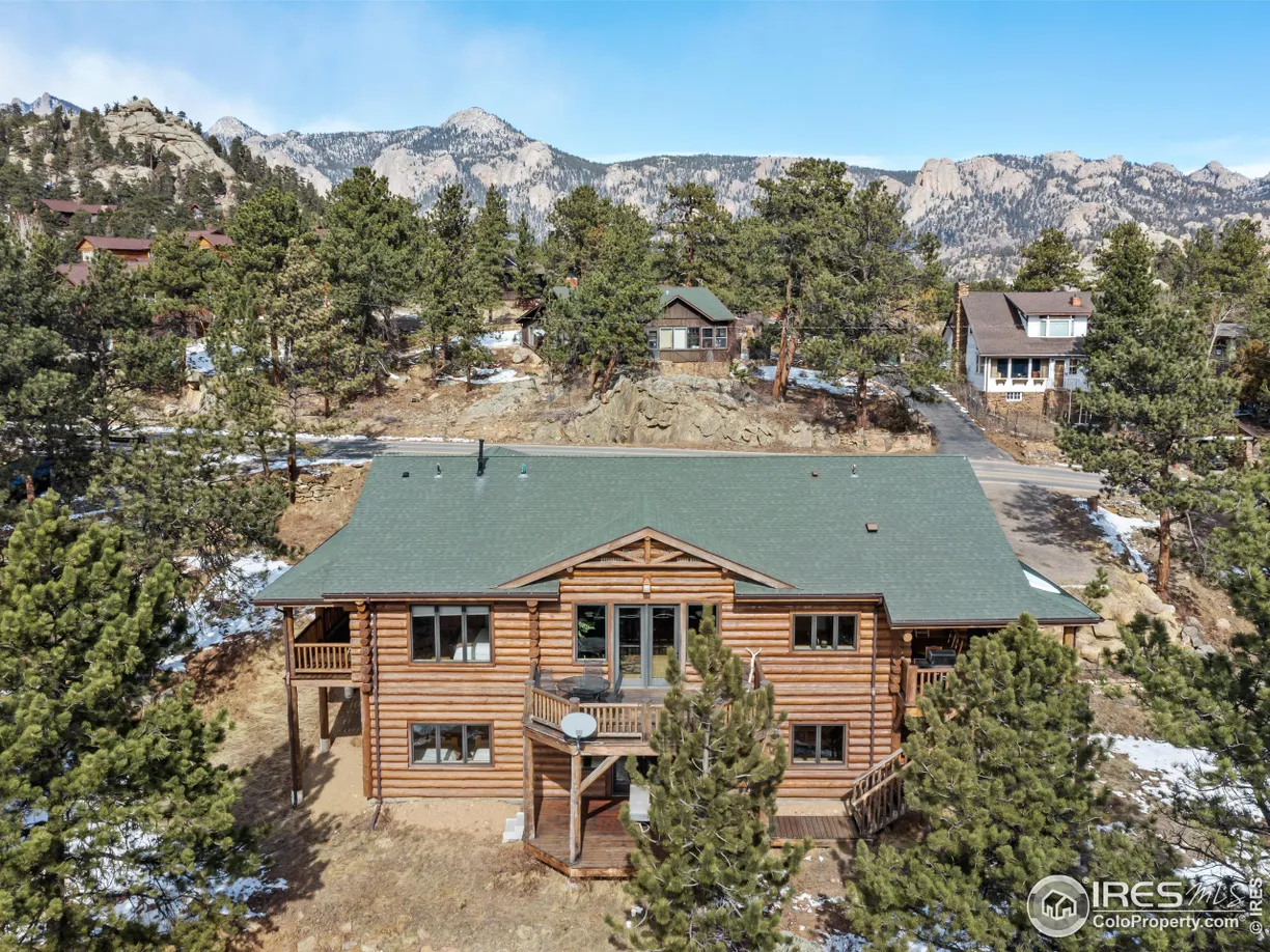 Denver Real Estate | View Big Horn Dr | 4 Beds, 3 Baths
