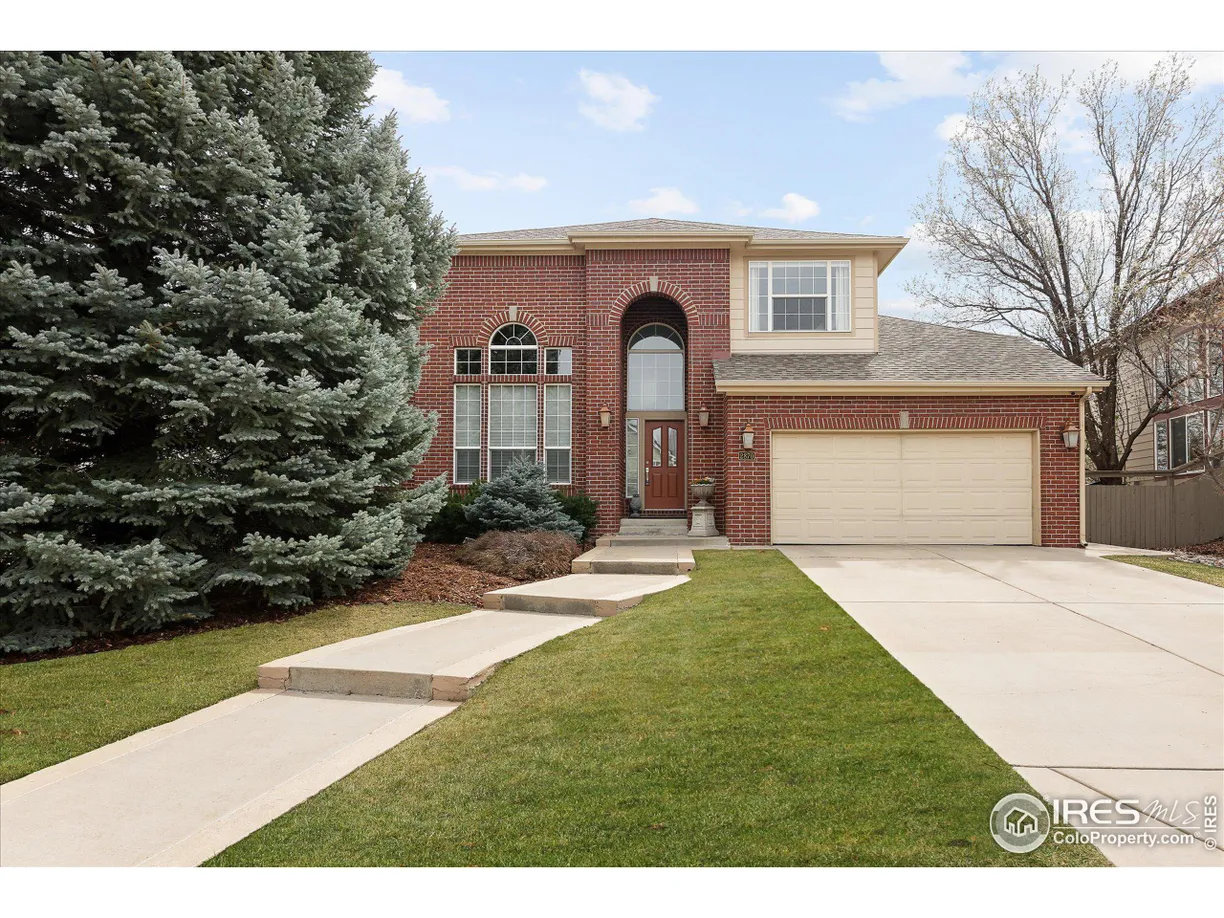 Denver Real Estate | View Blue Jay Way | 4 Beds, 3 Baths