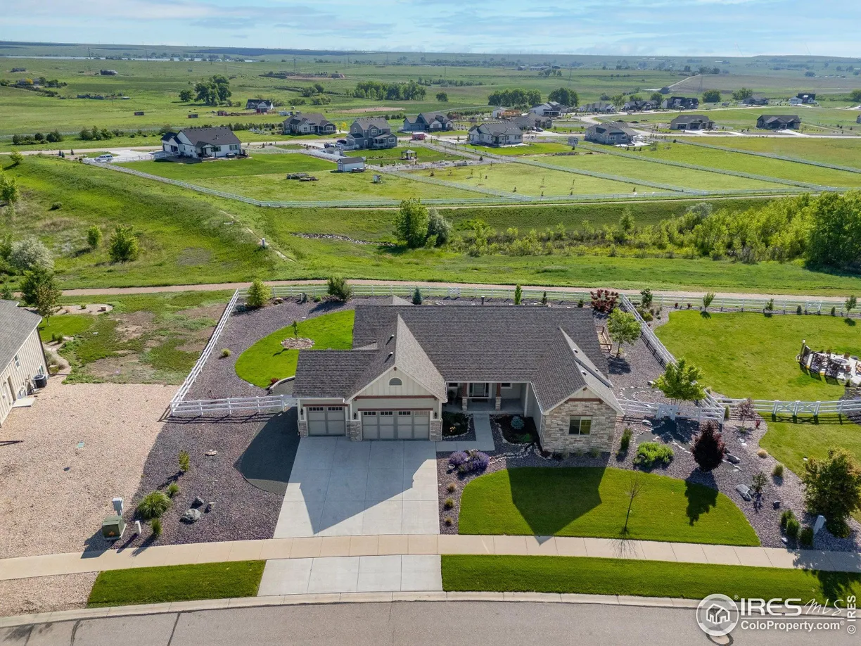 Denver Real Estate | View Bridle Ridge Cir | 5 Beds, 3 Baths