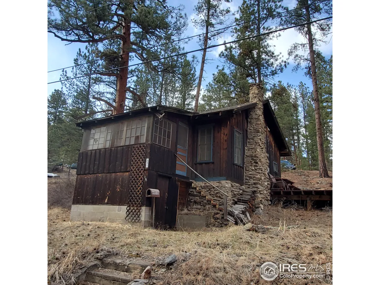 Denver Real Estate | View Fox Creek Rd | 2 Beds