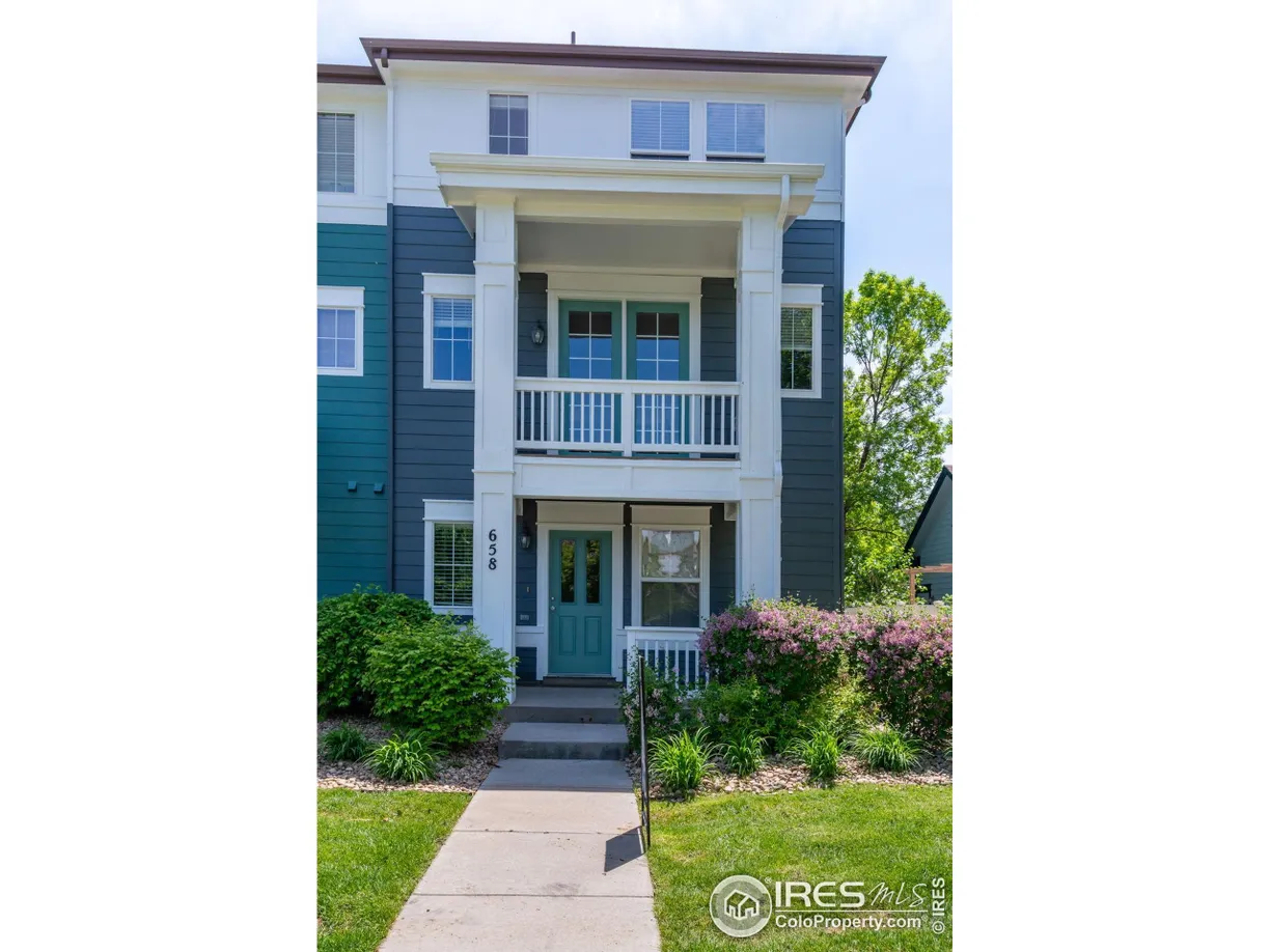 Denver Real Estate | View Casper Dr | 3 Beds, 2 Baths