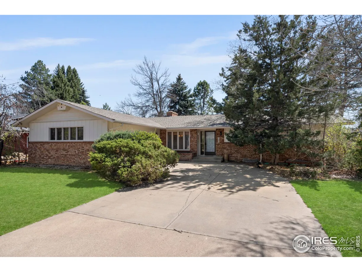 Denver Real Estate | View Robertson St | 5 Beds, 3 Baths