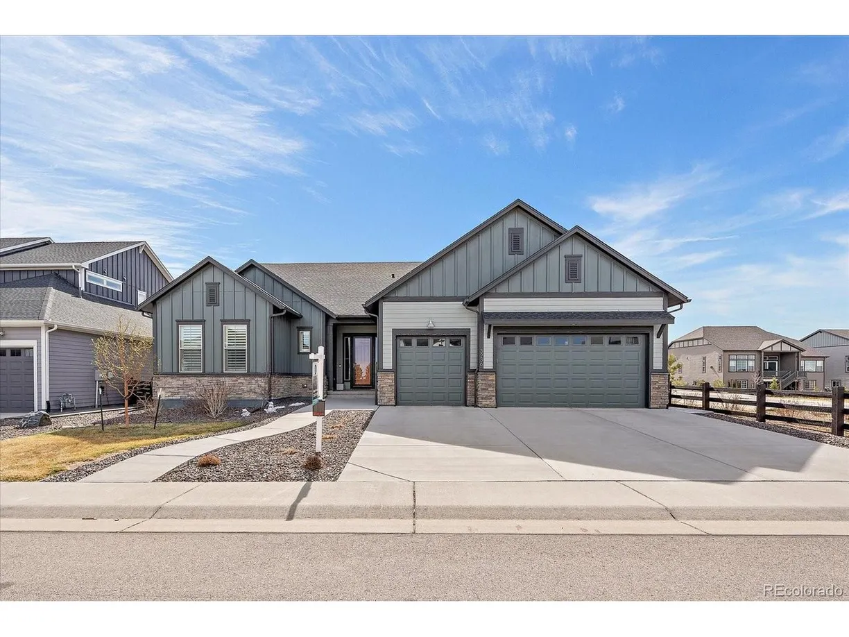 3236 Offbeaten, Castle Rock, CO 80108 Property for sale