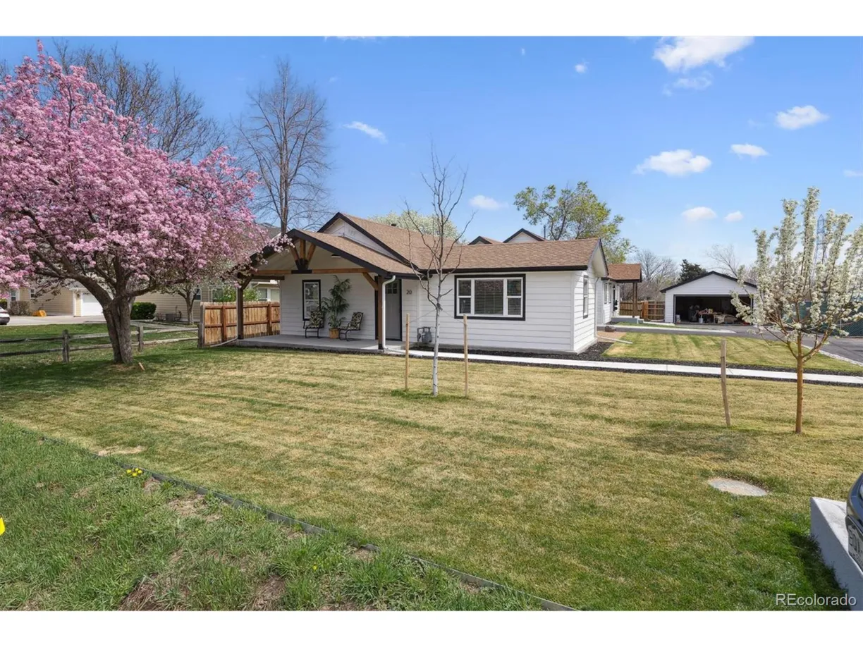 Denver Real Estate | View Harlan St | 2 Beds, 1 Bath
