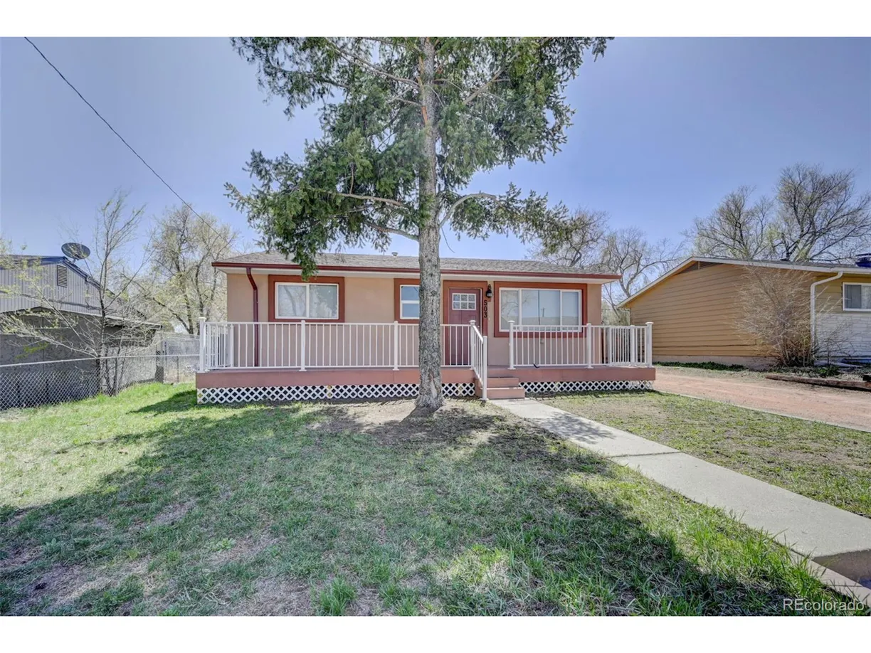 Denver Real Estate | View  | 2 Beds, 1 Bath