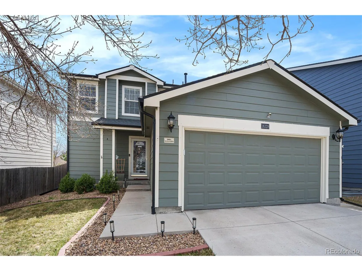 Denver Real Estate | View Phillips Ln | 3 Beds, 3 Baths
