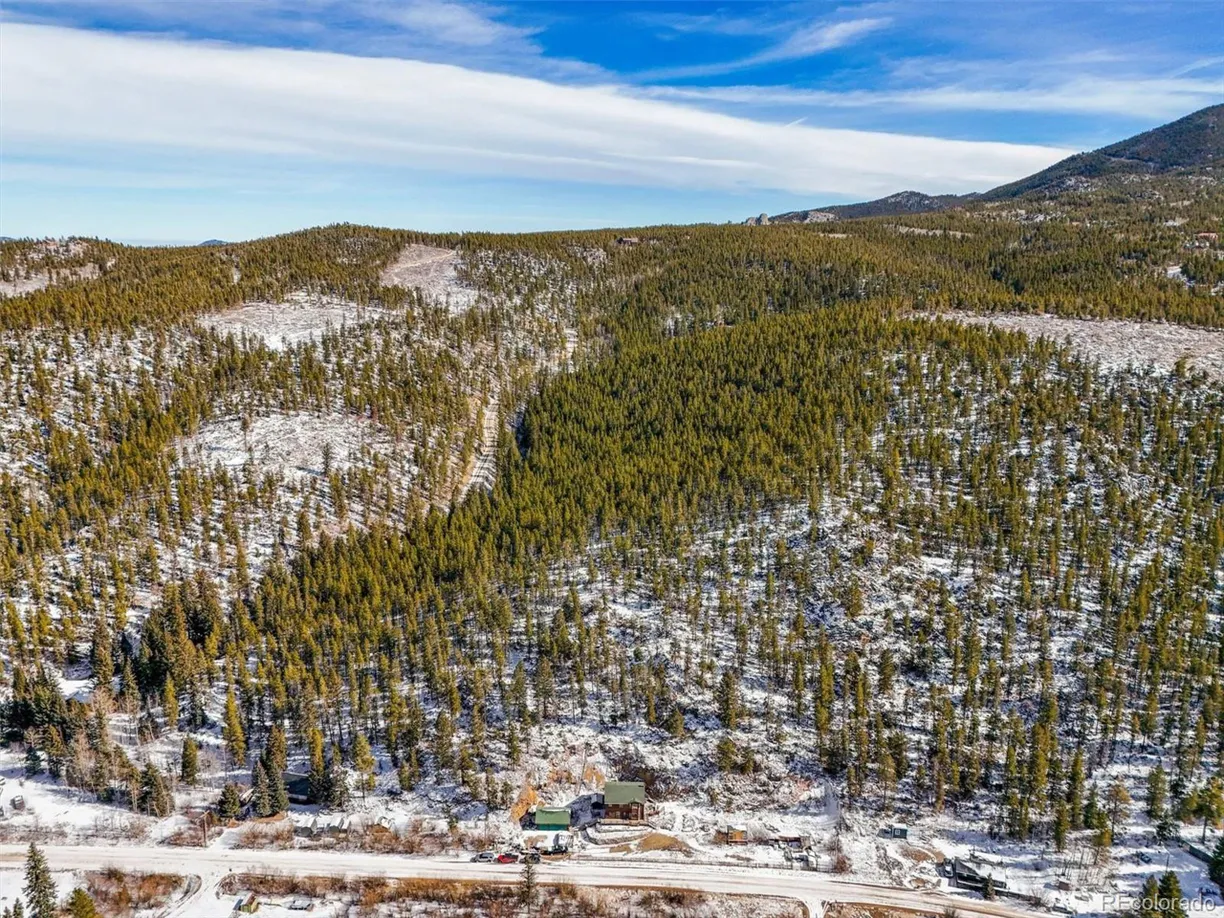 Denver Real Estate | View Beaver Creek Rd | 3 Beds, 2 Baths