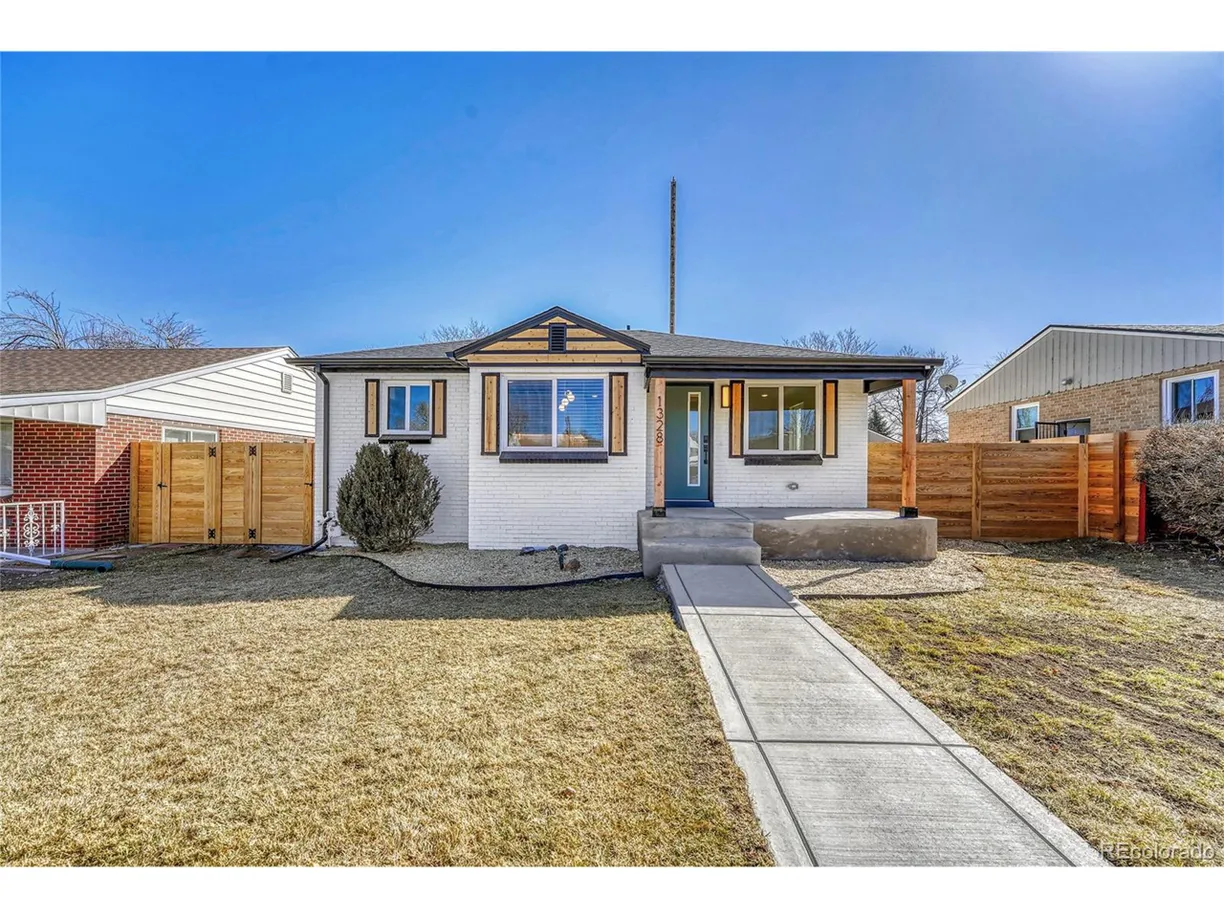 Denver Real Estate | View  | 4 Beds, 2 Baths
