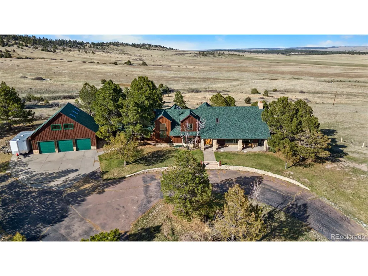 Denver Real Estate | View Magic Dog Cir | 3 Beds, 2 Baths