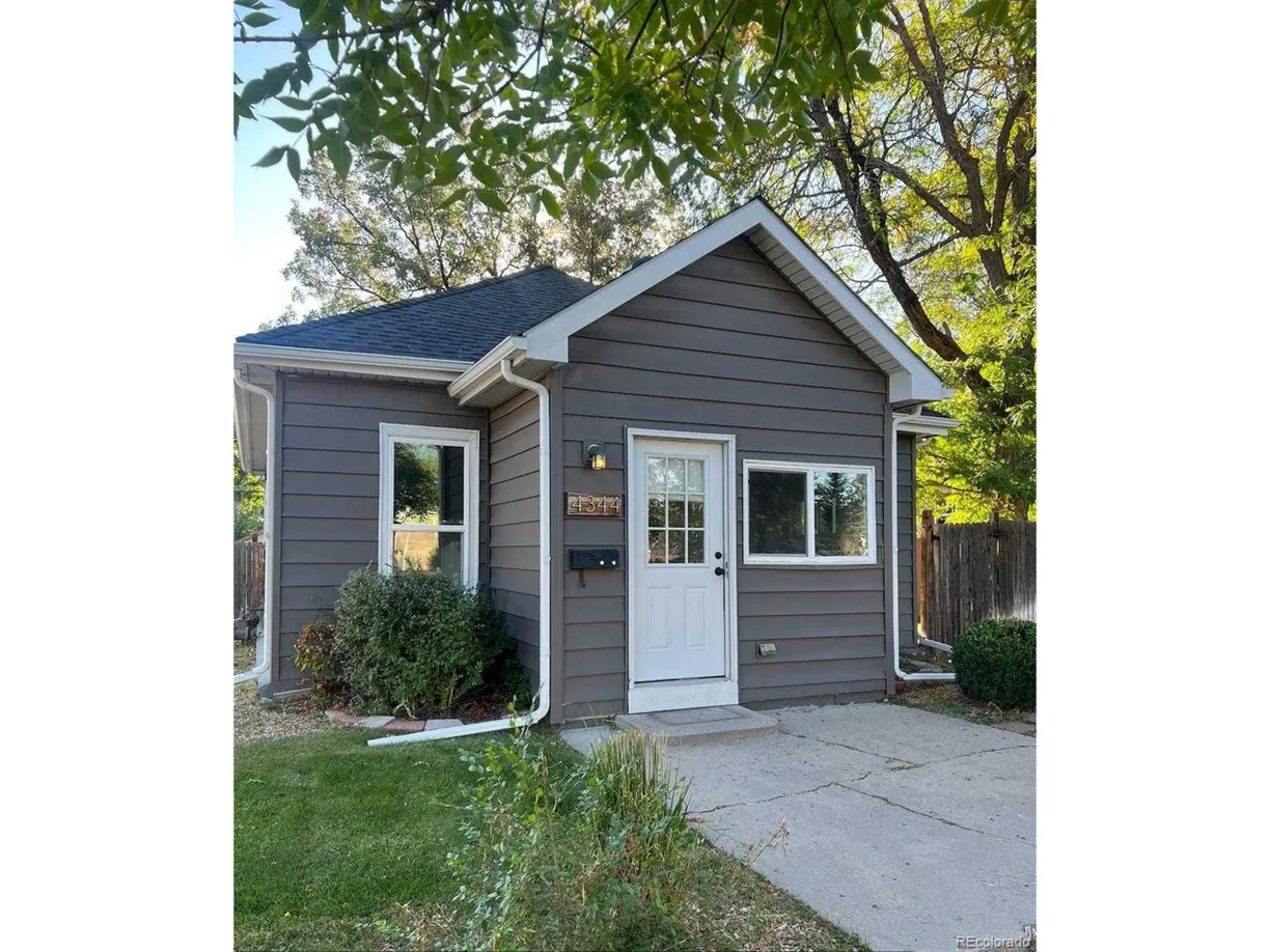 Denver Real Estate | View Chase St | 2 Beds, 1 Bath