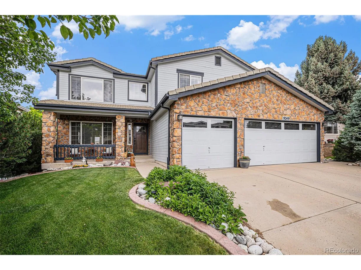 Denver Real Estate | View Fox Fire Dr | 5 Beds, 4 Baths