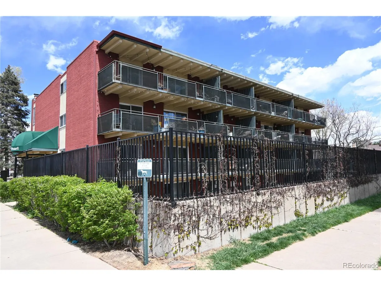 Denver Real Estate | View Pearl St, 205 | Listing