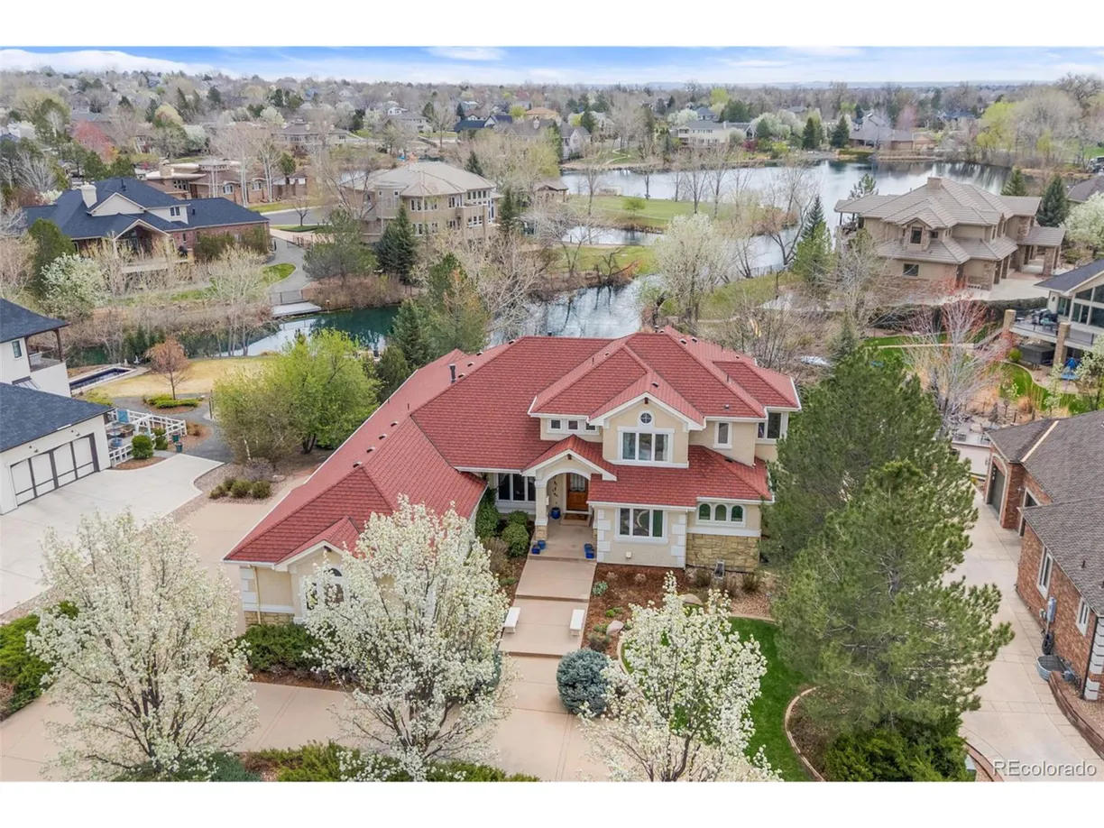 Denver Real Estate | View Blue Heron Dr | 3 Beds, 3 Baths
