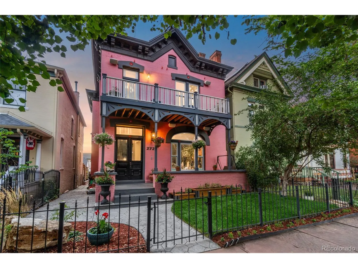 Denver Real Estate | View Curtis St | Listing