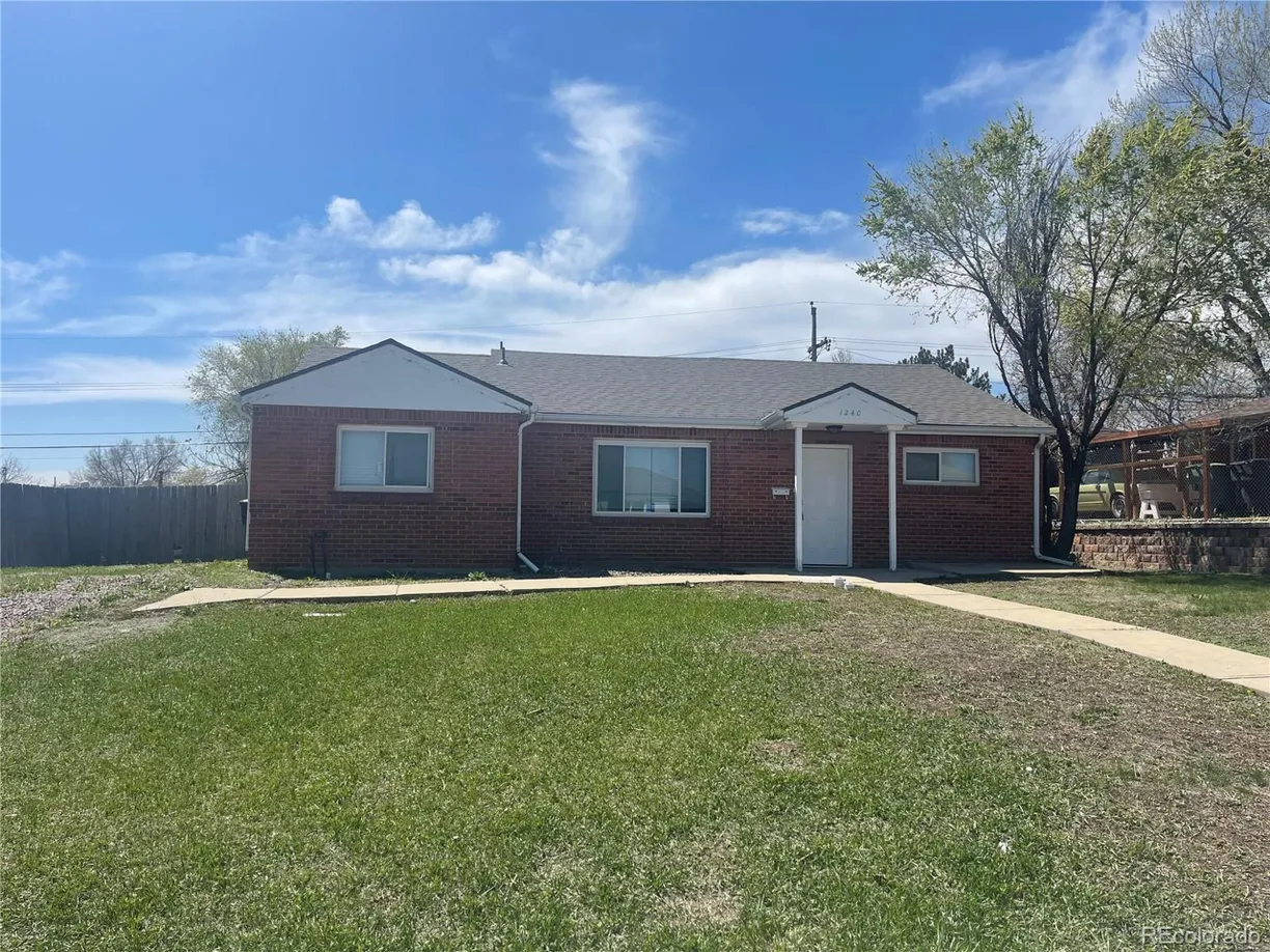 Denver Real Estate | View  | 3 Beds, 2 Baths
