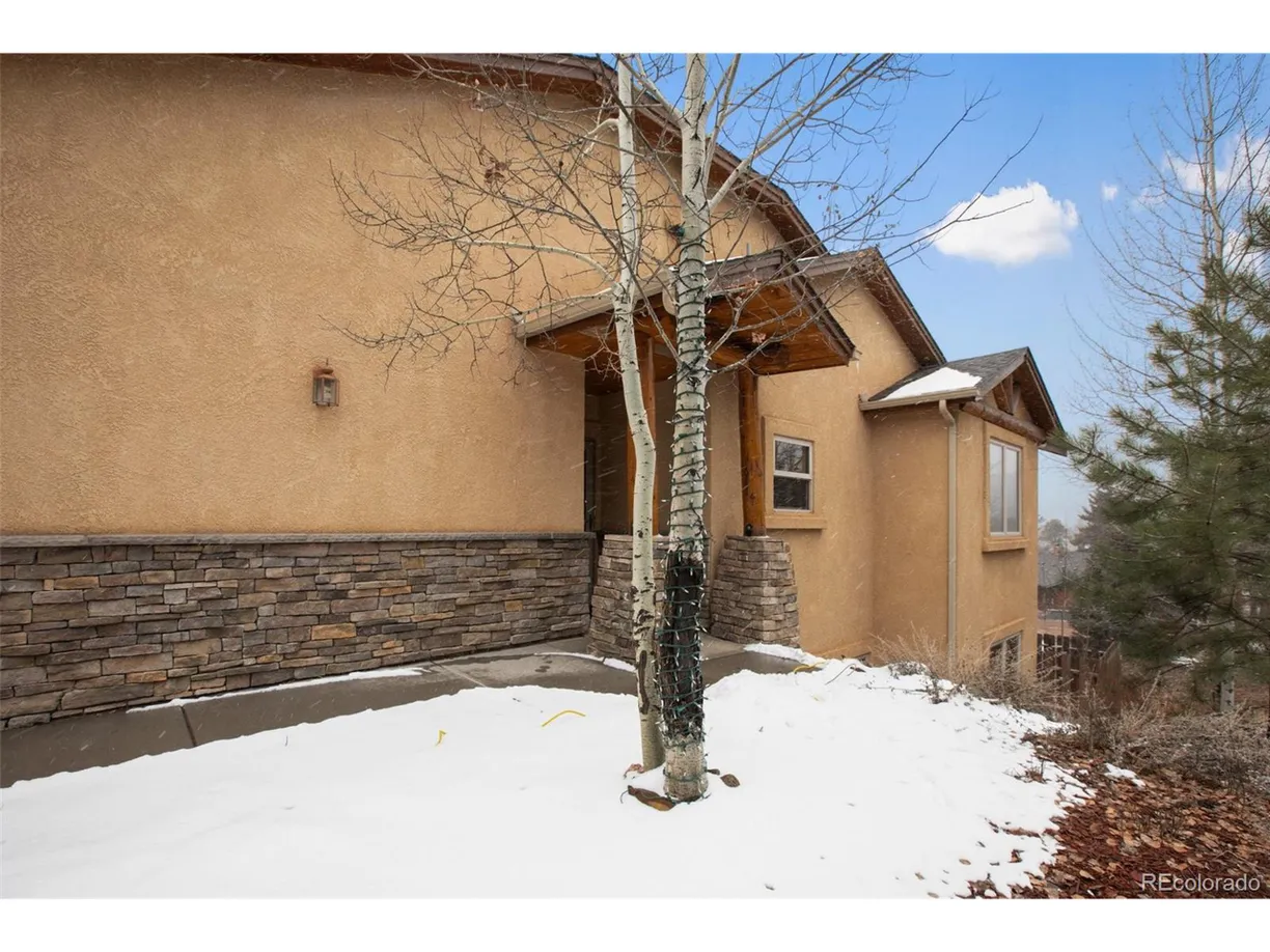 Denver Real Estate | View Elk Grove Ln | Listing