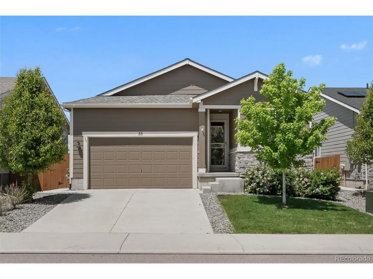Denver Real Estate | View Edge Cliff St | 4 Beds, 2 Baths