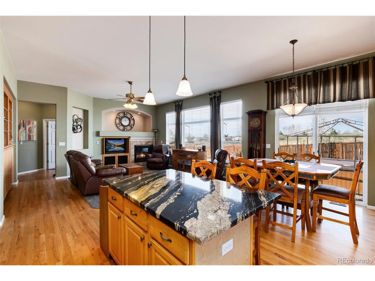 Denver Real Estate | View Mesa Verde Pl | 3 Beds, 3 Baths