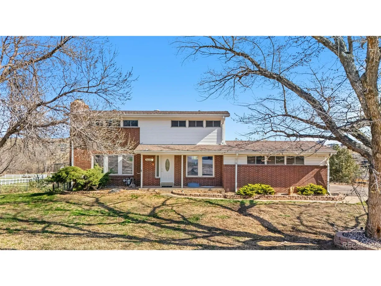Denver Real Estate | View  | 4 Beds, 3 Baths