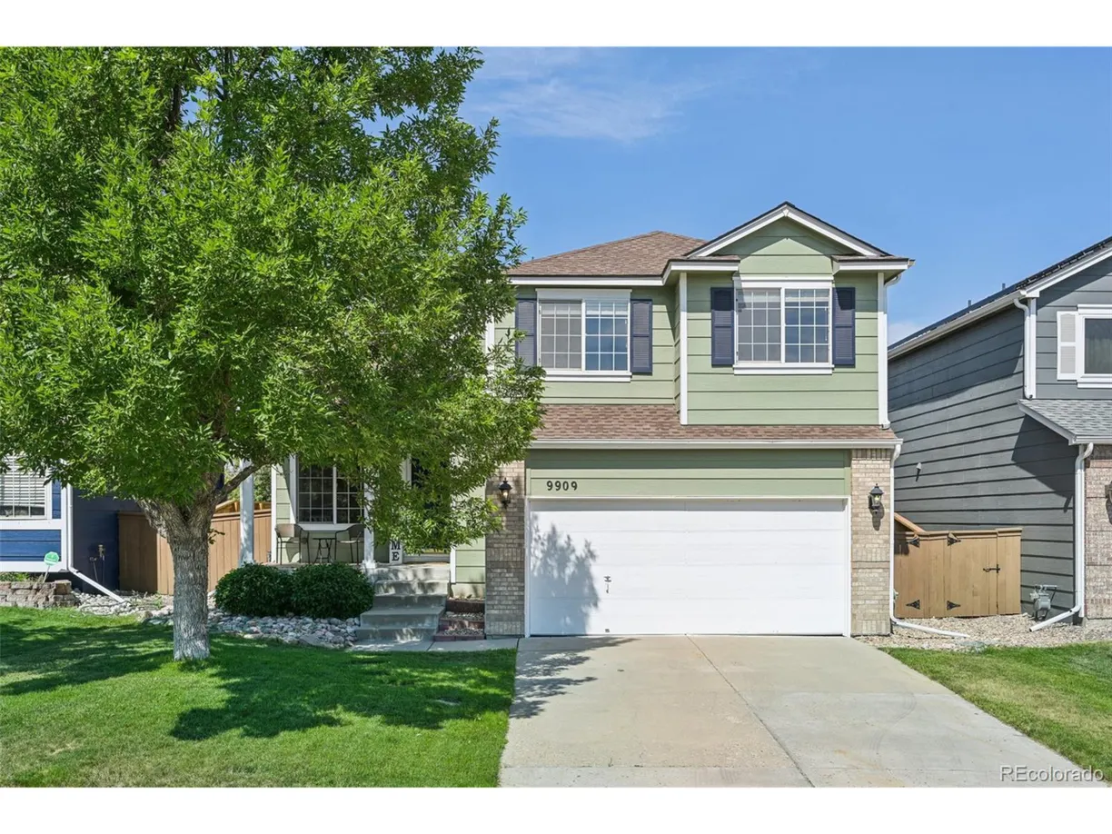 Denver Real Estate | View Darwin Ln | 3 Beds, 2 Baths