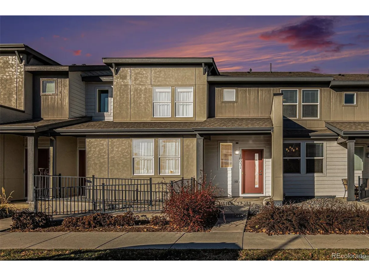 Denver Real Estate | View Warner Pl | 3 Beds, 2 Baths
